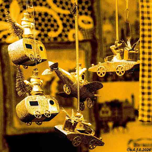 Escadron improbable by Stéphane THIOU