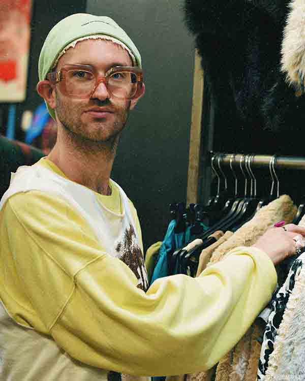 Regard Jaune by Chromagrima Creations